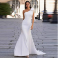 Load image into Gallery viewer, Vespera Bridal Slimming One-Shoulder Fishtail Wedding Dress