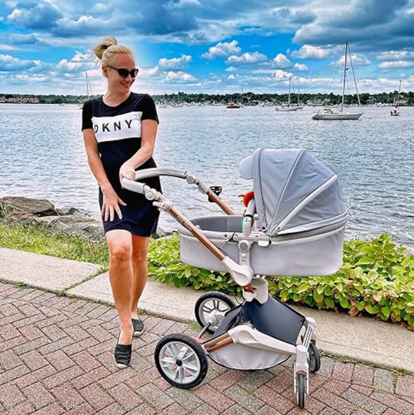 F023 Grey Baby Stroller: 360-Degree Rotating Seat and Reclining Baby Stroller