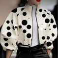 Load image into Gallery viewer, Tempozia Printed Cropped Jacket
