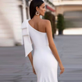 Load image into Gallery viewer, Vespera Bridal Slimming One-Shoulder Fishtail Wedding Dress
