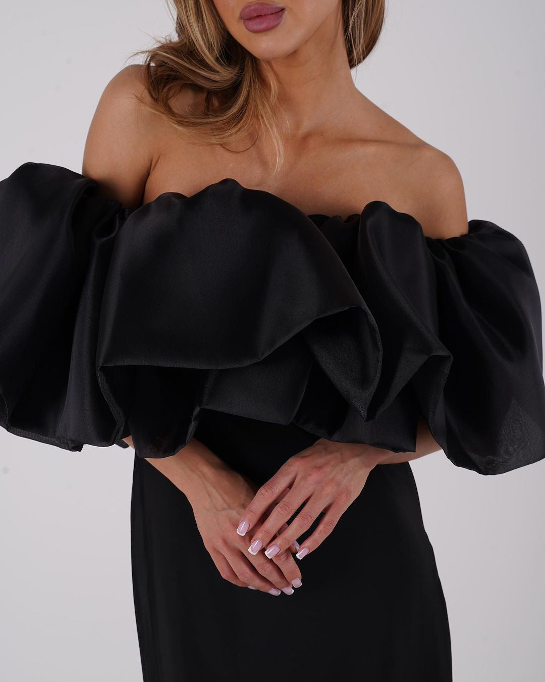 Lumière Rosé Sculpted Two-Piece Outfit– Elegant Off-Shoulder Ruffle Crop Top & Maxi Skirt Set for Women