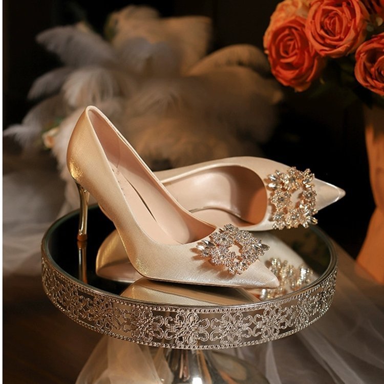 Vicki Victorian Bridal Pointed Stiletto Heel