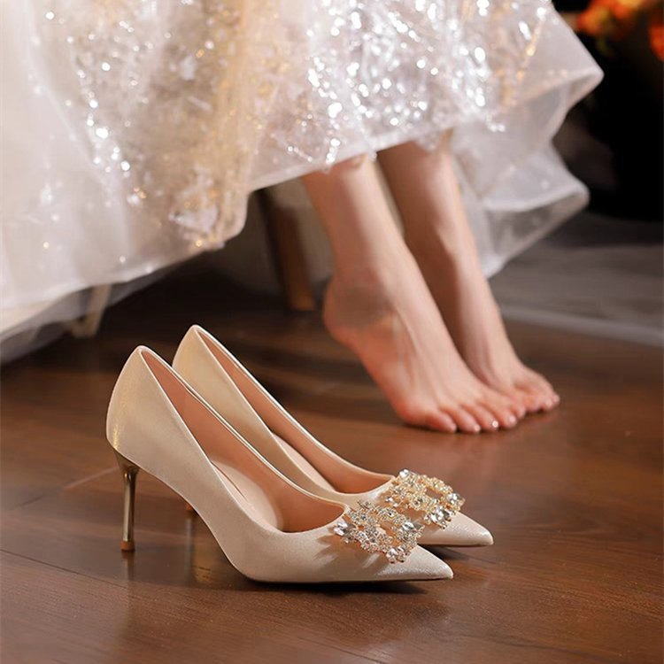 Vicki Victorian Bridal Pointed Stiletto Heel